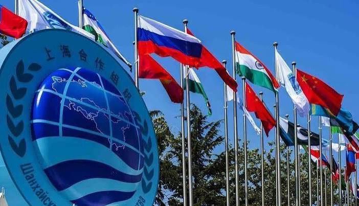 سرمقاله شرق/ ایران، بریکس و سازمان شانگهای