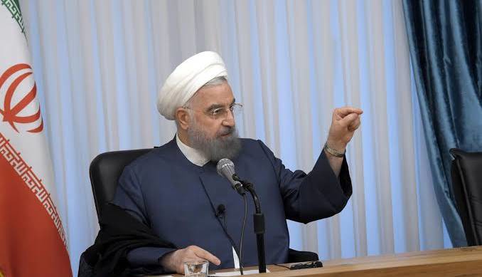 کیهان: روحانی بانی کارنامه سیاه اقتصادی دهه ۹۰ است نه «مدیر درجه‌یک»!