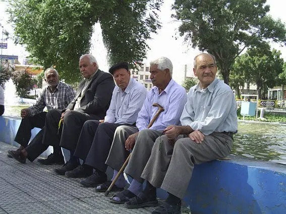 پرداخت وام فوری ۱۵۰ میلیونی به بازنشستگان/ بدون چک و ضامن وام بگیرید