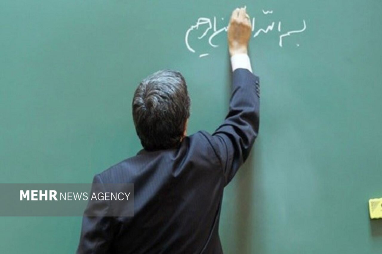هیچ کلاسی در اصفهان بدون معلم نماند؛اجرای ۱۰۰ پروژه آموزشی