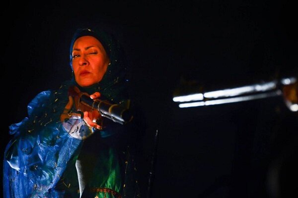 «زن، اسب، تفنگ»؛ بی‌بی مریم بختیاری از تاریخ به صحنه تئاتر می‌آید