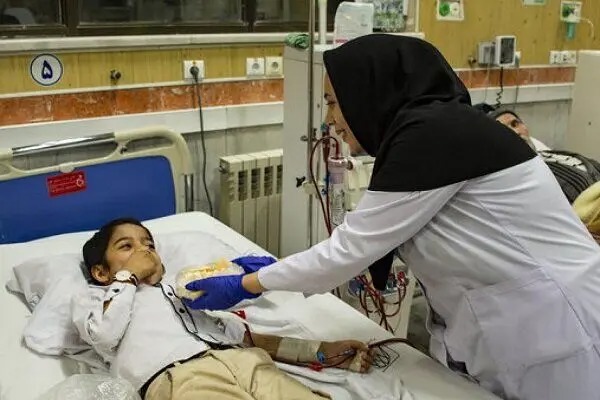 تعرفه ۲۴ ساعت مراقبت پرستار ۶۰۰ هزار تومان است/حقوق پرستار ۲۵ میلیون تومان