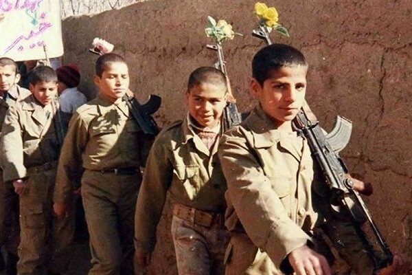 فخاری: اقتدار امروز کشور ریشه در تجربه دفاع مقدس دارد