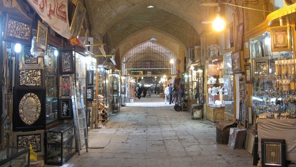 ۳۱ سرای بازار بزرگ اصفهان ایمن‌سازی شد