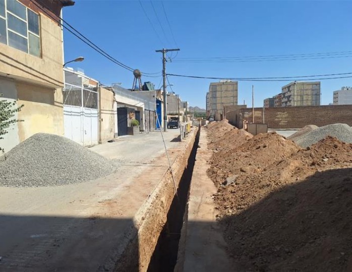عملیات اجرای بیش از ۶۵۰۰ متر شبکه فاضلاب در اصفهان