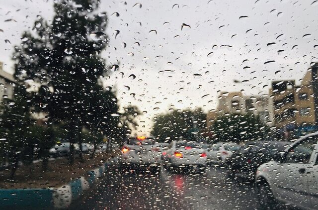 آبان اصفهان بارانی می‌شود