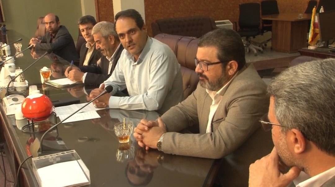 حل مشکلات زیرساختی و حمل‌ونقل فولادشهر در اولویت استان