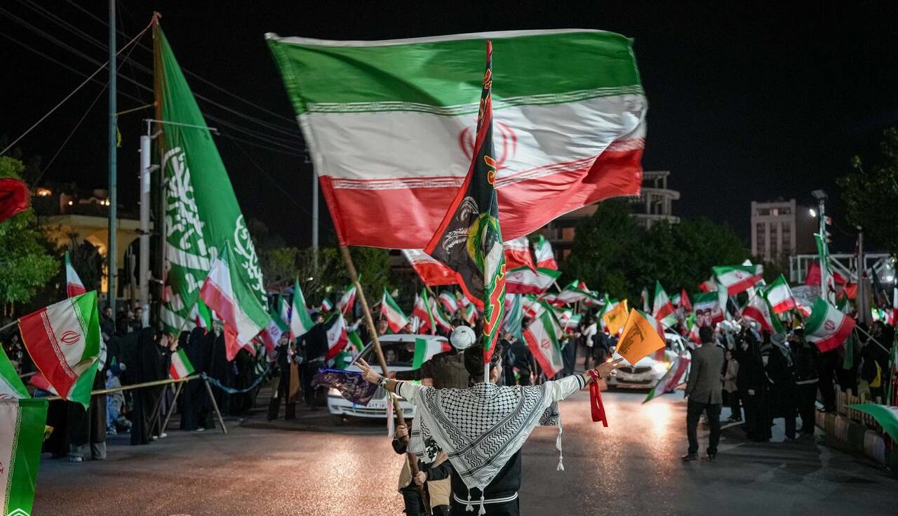 کیهان: اصلاح طلبان با دشمن علیه «سنگر خیابان» هم صدا شده اند