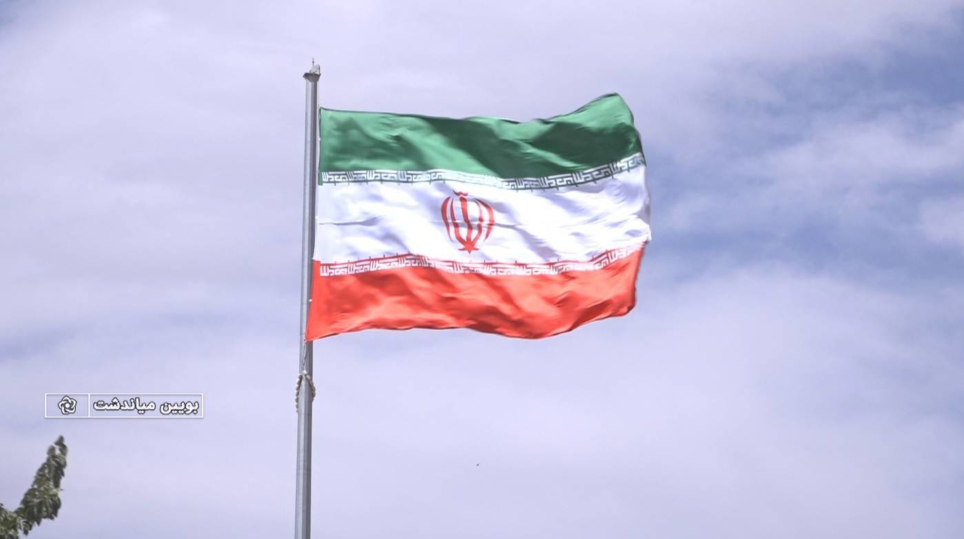 وزش باد همراه با گرد وخاک در بویین میاندشت