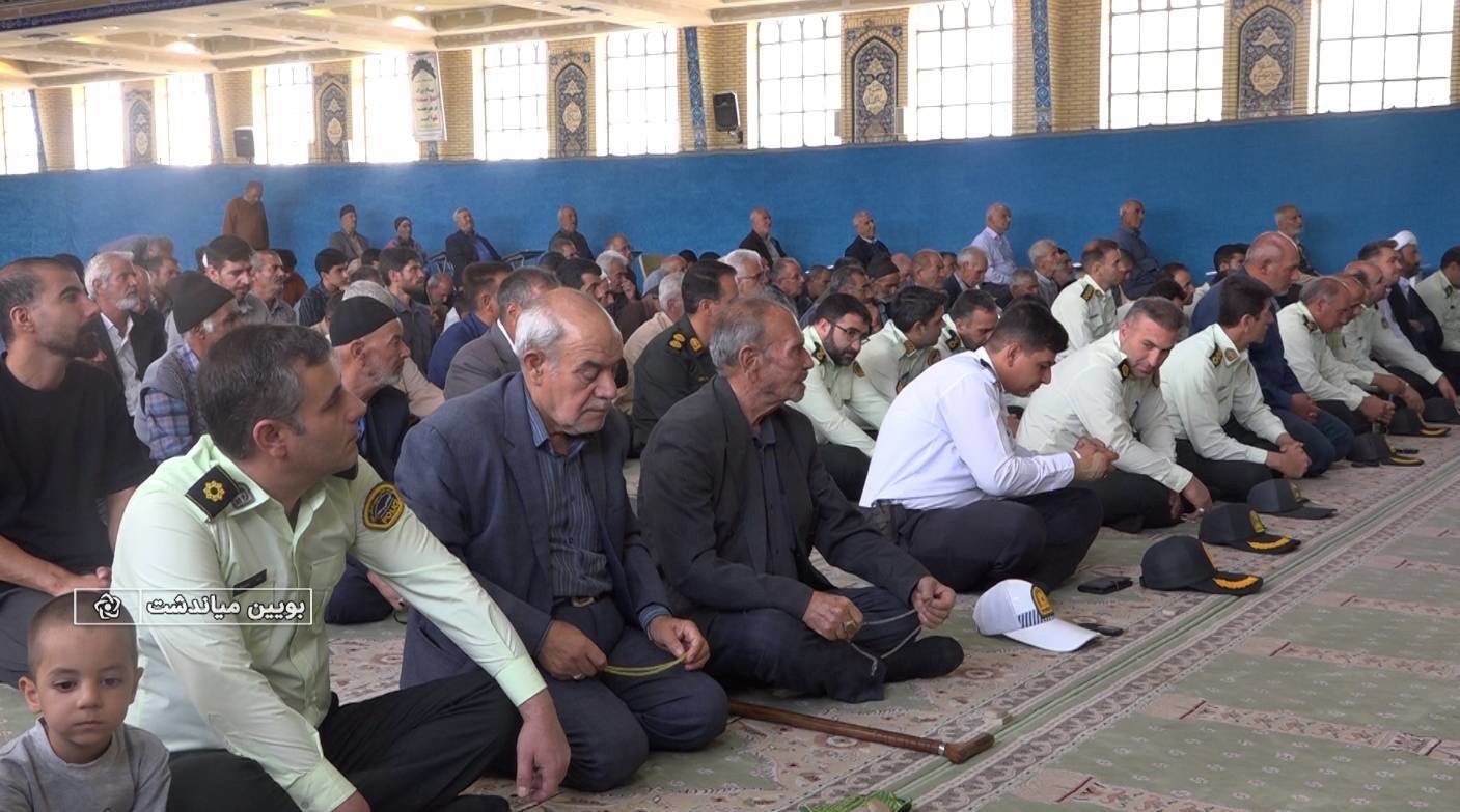 تجلیل از خدمات نیروی انتظامی در خطبه های نماز جمعه بویین میاندشت