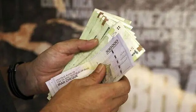 سخنگوی کمیسیون اجتماعی مجلس : یارانه برخی خانوارها ۵۰۰ هزار تومان بیشتر می‌شود