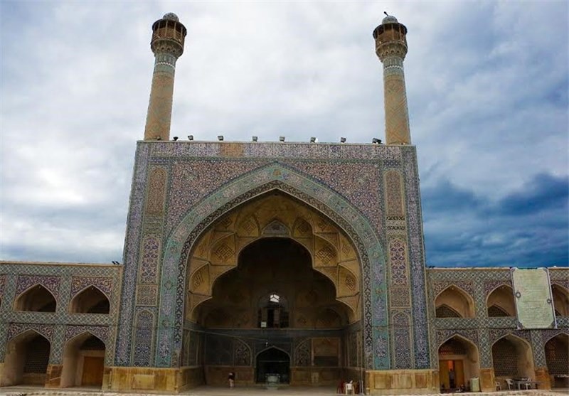 آخرین وضعیت فرونشست در اصفهان؛ مسجد جامع درگیر نشده است
