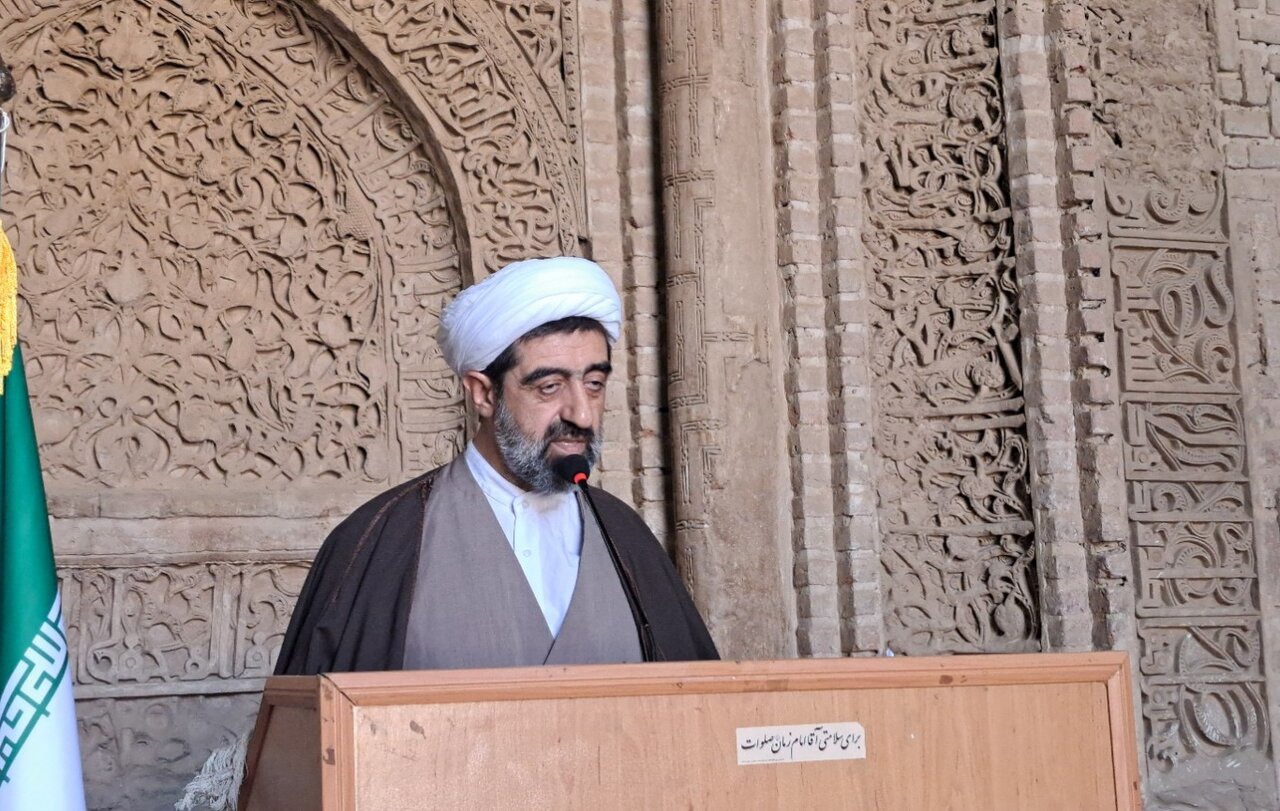 رضایی: مسئولان برای کاهش مشکلات معیشتی مردم تلاش بیشتری کنند