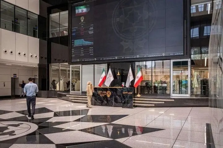 پیش‌بینی سقوط بورس در برابر واقعیت بازار/ بازار سرمایه به کدام سو می رود؟