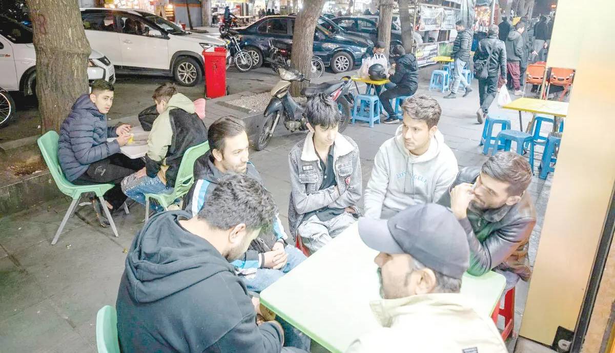 حق بی‌هدف‌بودن در شهر؛ از «نقطه داغ» پلیس تا پاتوق جوان‌ها