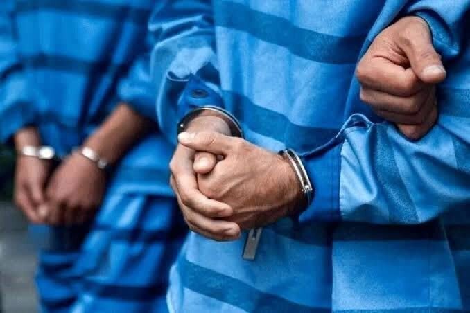 دستگیری ۲۴ سارق حرفه‌ای در اصفهان؛۶۴ فقره سرقت کشف شد