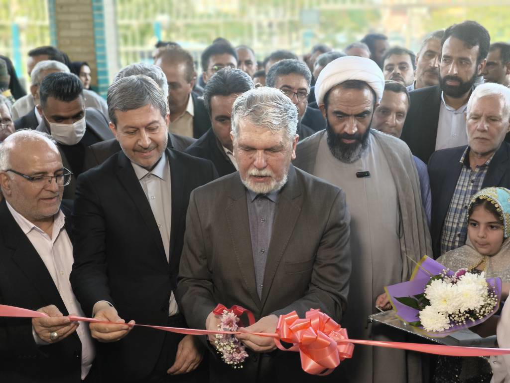 بهره برداری از سینما فرهنگ خمینی شهر