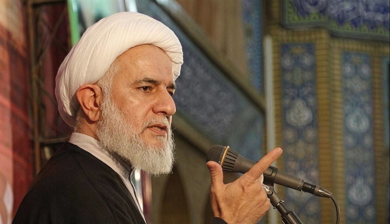امام جمعه موقت اهواز: نظارت بر بازار و کنترل قیمت‌ها تشدید شود