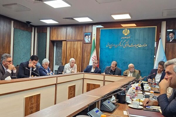 بررسی عبور خط ۲ مترو از محدوده مسجد جامع عتیق ادامه دارد