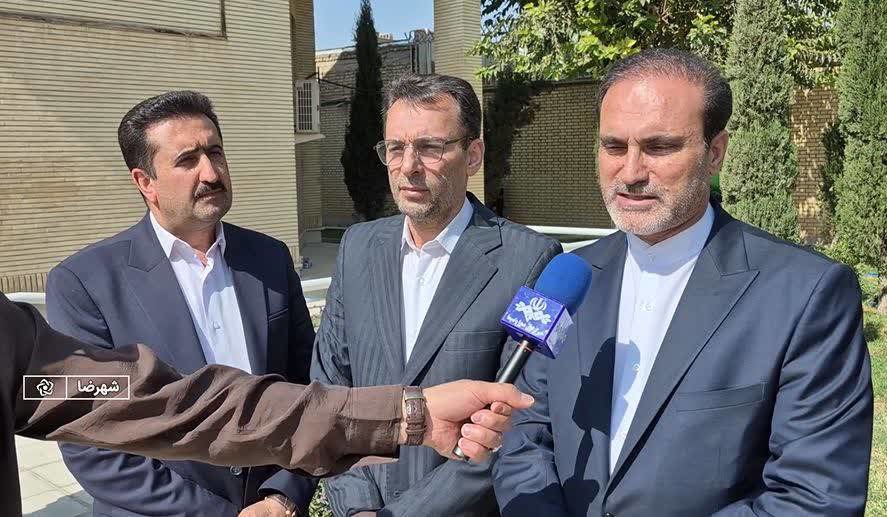 اختصاص بیش از ۲ هزار هکتار از زمینهای شهرستان شهرضا به ساخت نیروگاه خورشیدی
