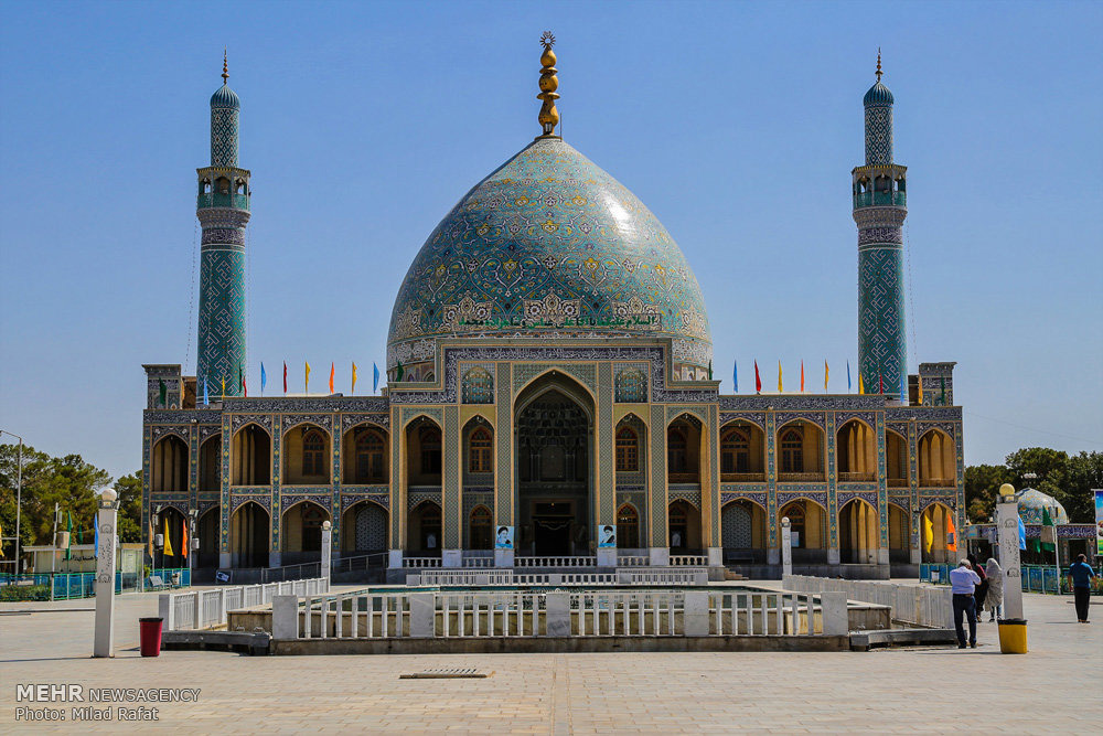 آئین شمع گردانی خادمان آقاعلی عباس وشاهزاده محمدعلیهمالسلام بادرود