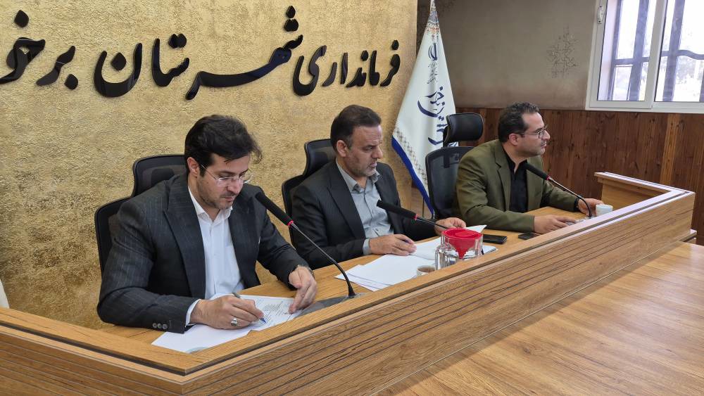 تأکید بر اشتغال پایدار، نشاط کارگری و حمایت از تولید در برخوار